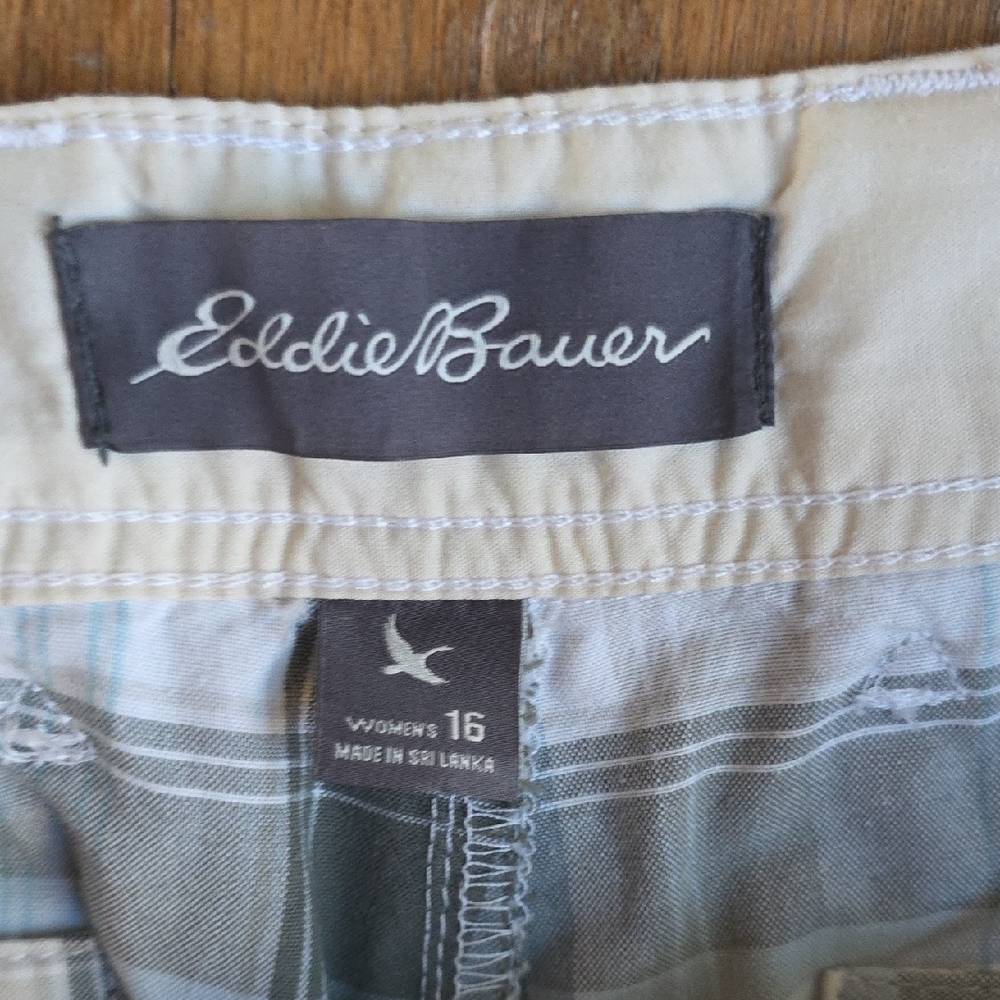 Eddie Bauer‎  Light Blue Plaid Shorts - Picture 2 of 4